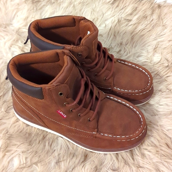 Kid's Levi's Dean Waxed tan boots NWT - Picture 3 of 8
